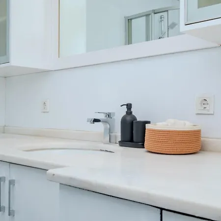 Lägenhet Bosphorus View With 3 Bedrooms And 2 Bathrooms *