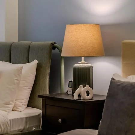 Bosphorus View With 3 Bedrooms And 2 Bathrooms * イスタンブール