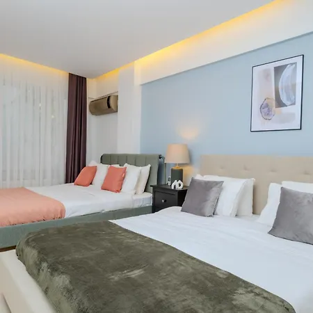 Bosphorus View With 3 Bedrooms And 2 Bathrooms * イスタンブール