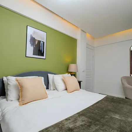 Bosphorus View With 3 Bedrooms And 2 Bathrooms *